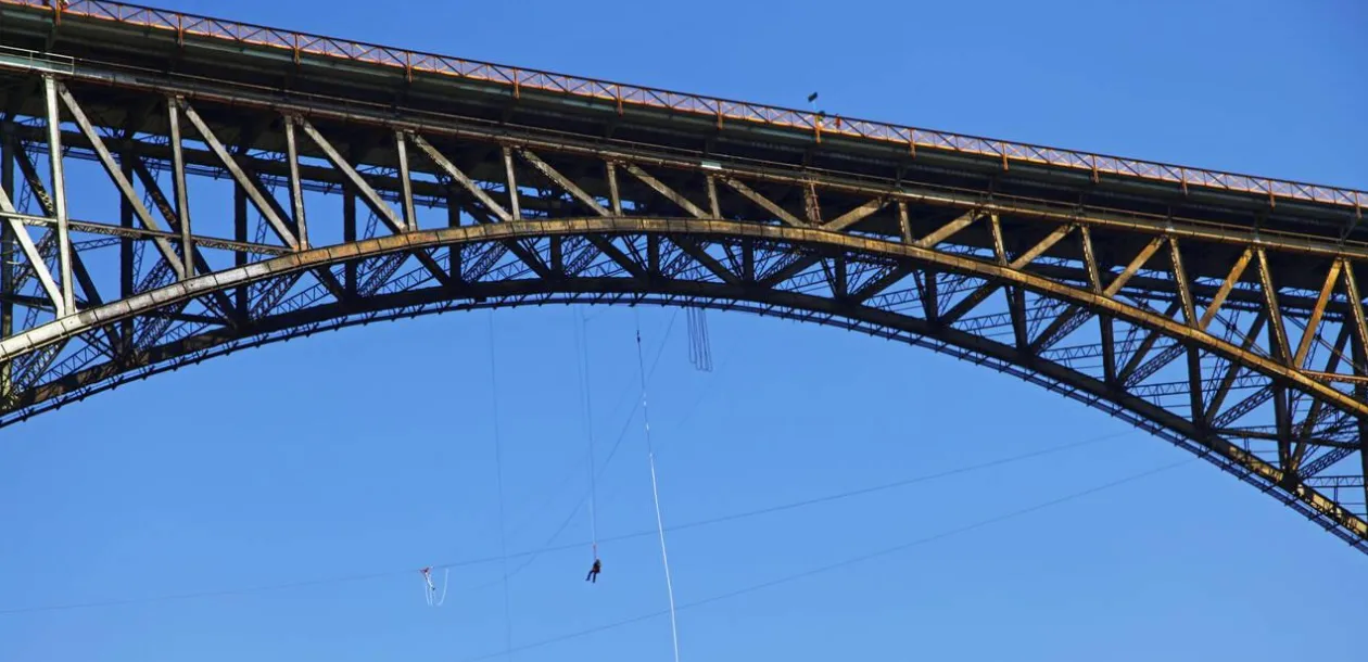 Zambezi Bridge Jump